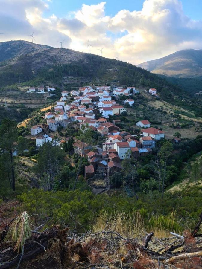 Villa Casas Da Escola - "A Escola" - Meas à Pampilhosa da Serra Extérieur photo